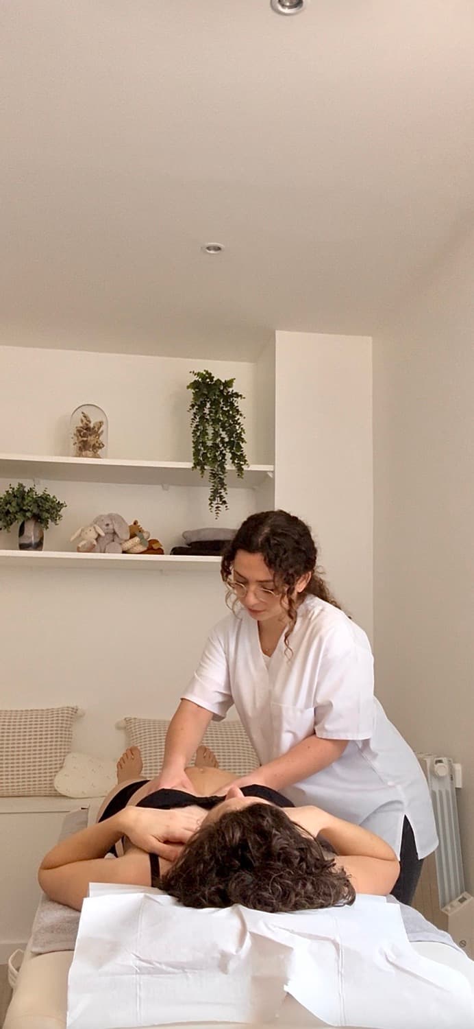 Léa Laskar, ostéopathe spécialisée en santé de la femme à Jérusalem (Katamon)